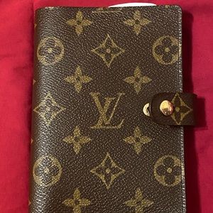 Louis Vuitton PM Agenda